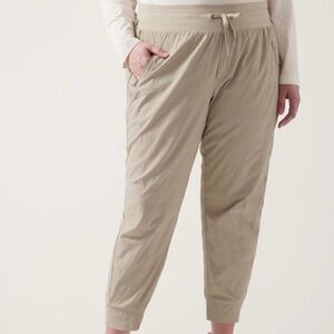 Size 26‎ 3X ATHLETA Trekkie North Jogger Pants Tan Ecru NEW